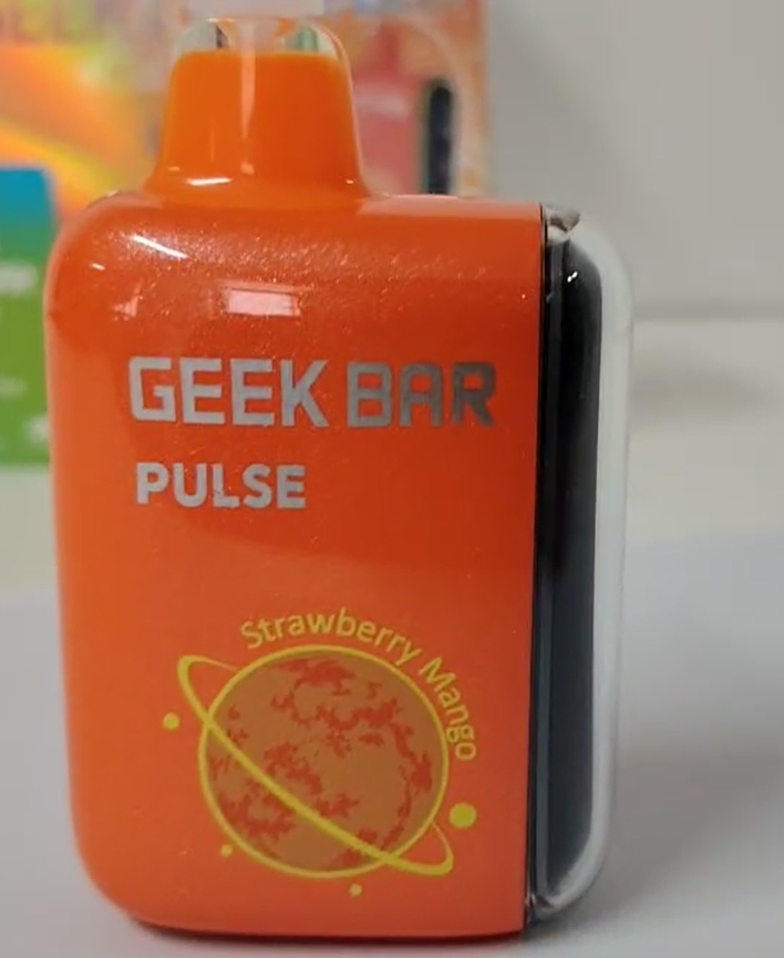Geek Bar Pulse 日本での新しい電子タバコ体験