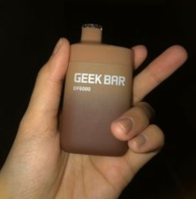 電子タバコの新潮流：Geek Barで味わうスタイリッシュなVaping体験